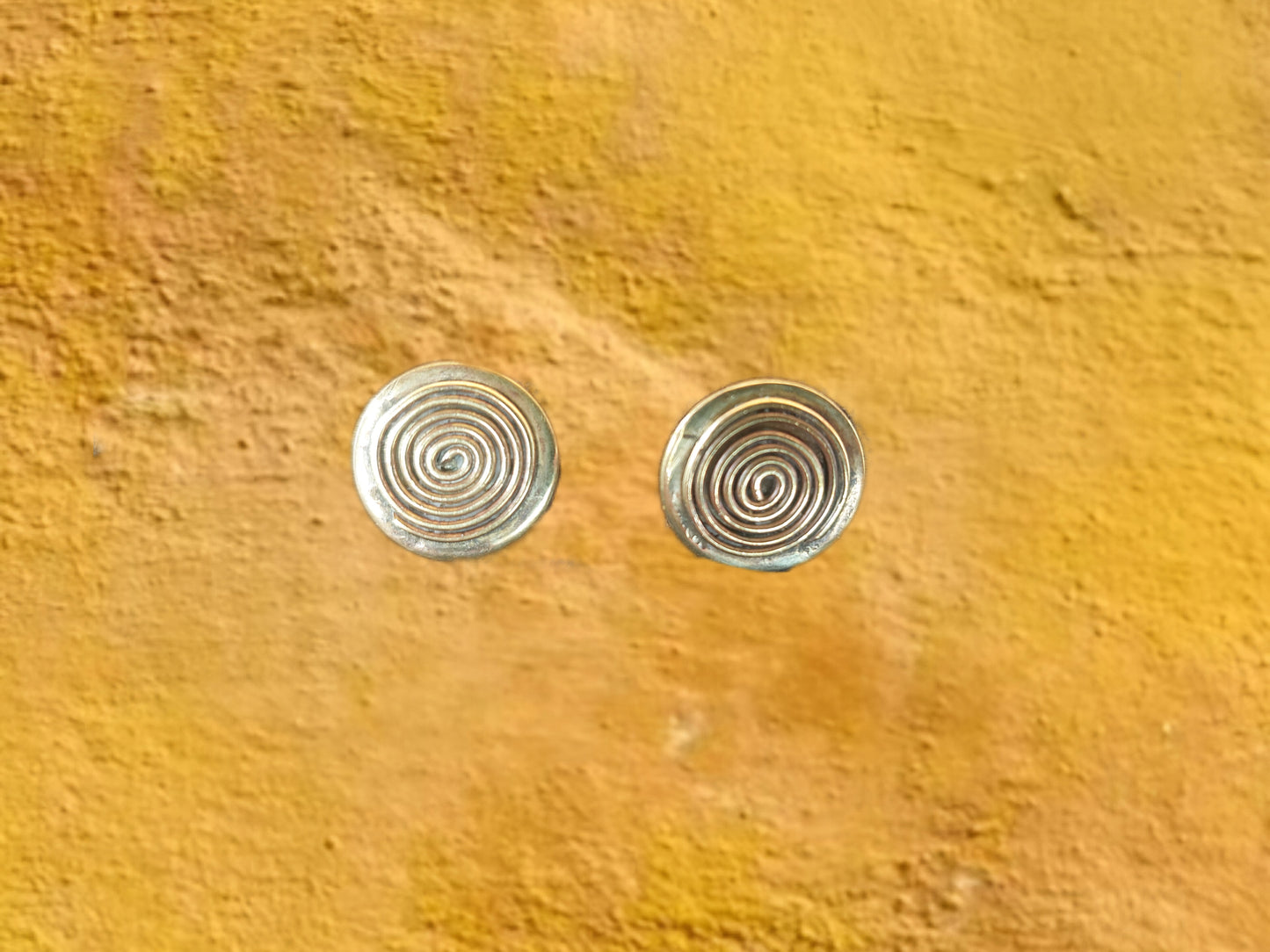 Brass Spiral Studs